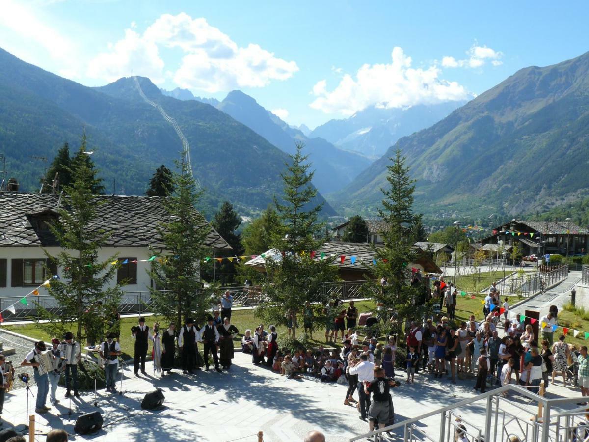 Appartamento Monte Bianco Ла Сале Екстериор снимка
